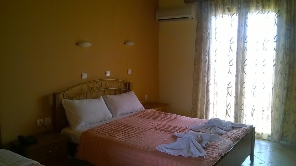 Hotel Spiros Ammoudia Exterior foto